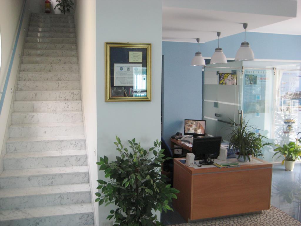 Rock Garden Bed & Breakfast Гаета Екстериор снимка