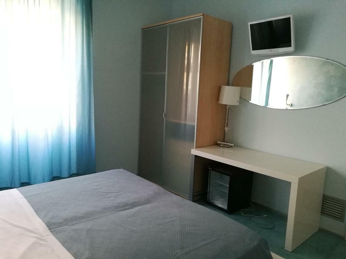 Rock Garden Bed & Breakfast Гаета Екстериор снимка